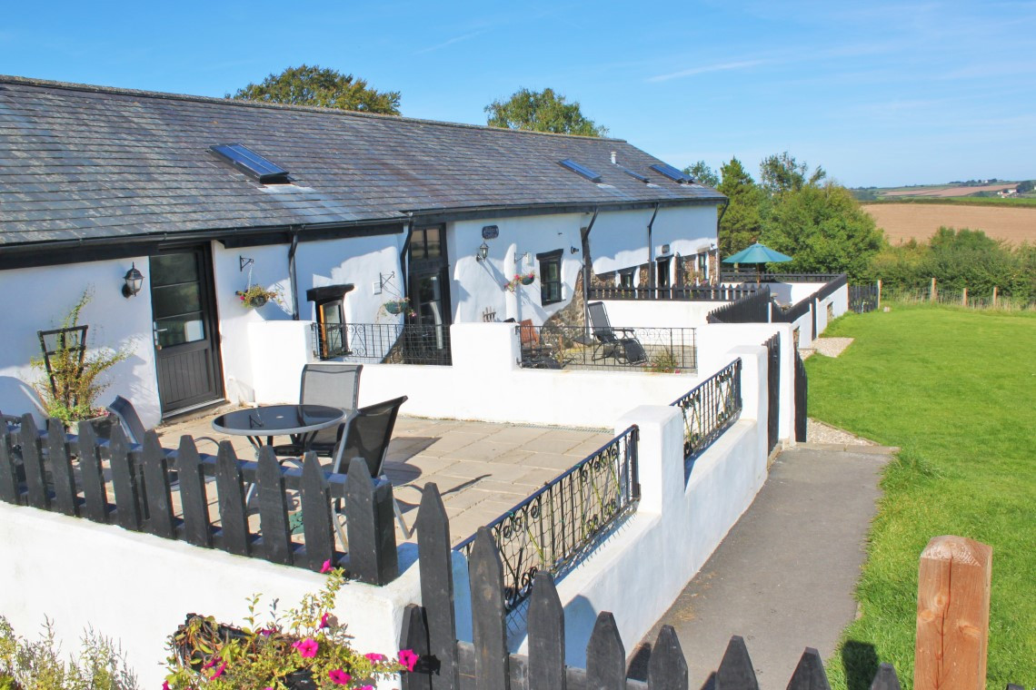 Woodland Cottages Dog Friendly Cottages & Self Catering
