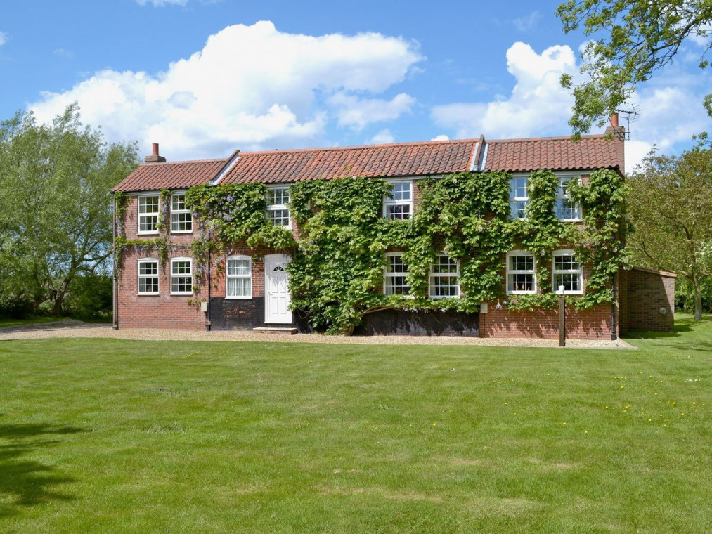Lound Cottage Dog Friendly Cottages & Self Catering