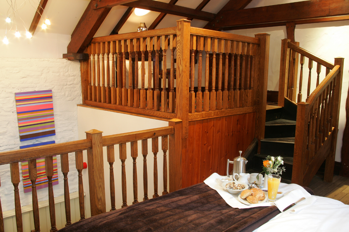 Peterstone Court Dog Friendly Cottages & Self Catering
