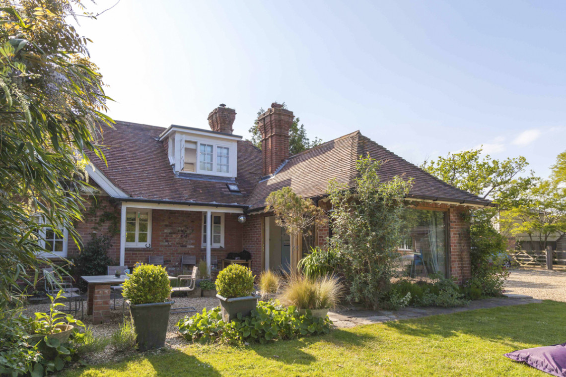 Ploughmans Cottage and Pig Shed - Dog Friendly Cottages