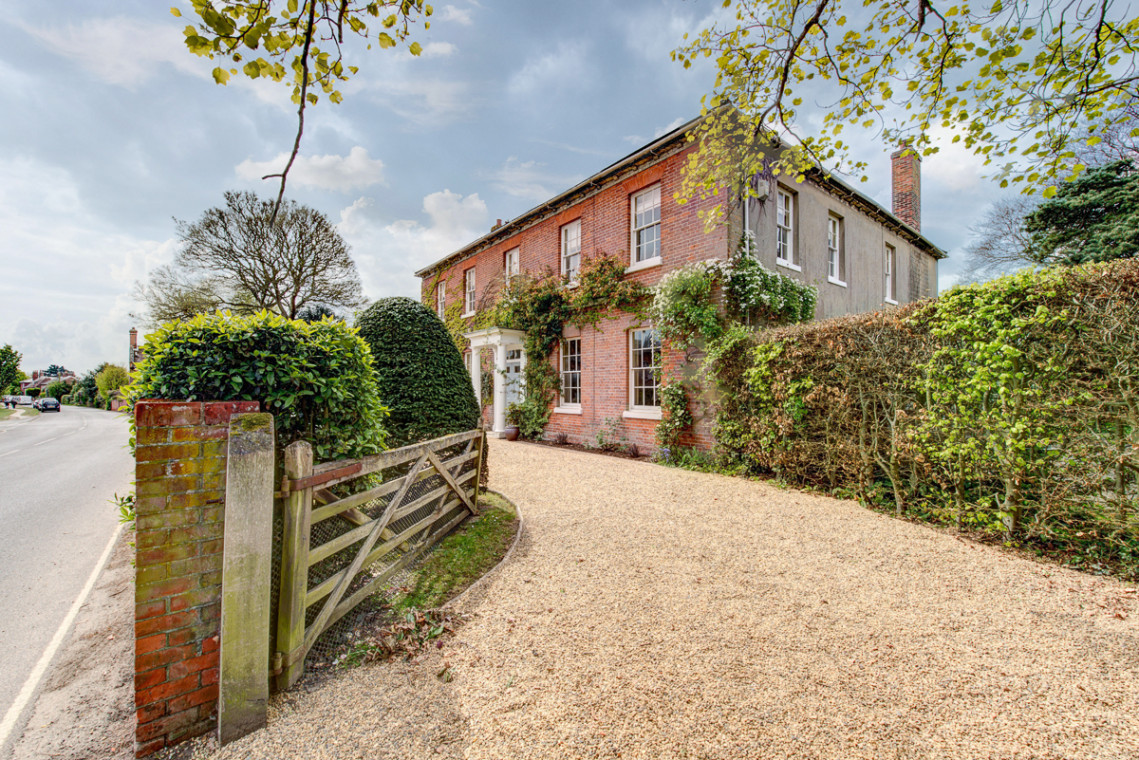 Suffolk Manor House Dog Friendly Cottages & Self Catering