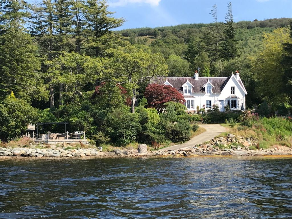 Pet friendly holiday accommodation west best sale coast